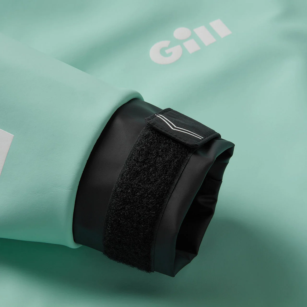 Gill Thermoshield Top - Image 17